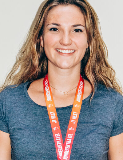 Elise Van Hoof