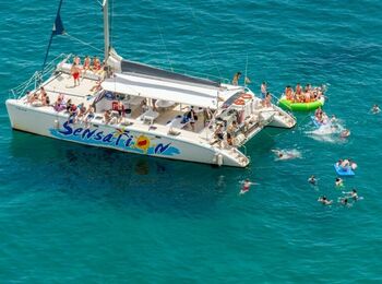 Partycruise met BBQ in Barcelonacover