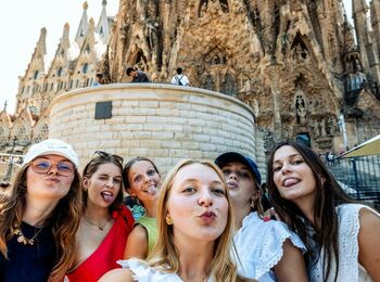 Barcelona by metrocover