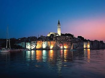 Rovinj by Nightcover