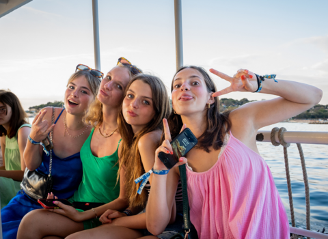 Sunset partycruisecover