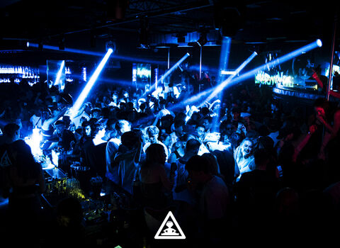 Apollo Presentscover