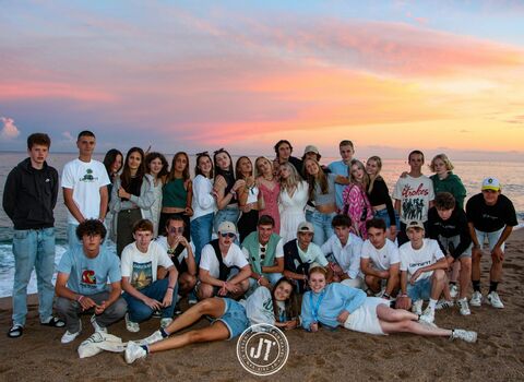 Sunset@thebeachcover