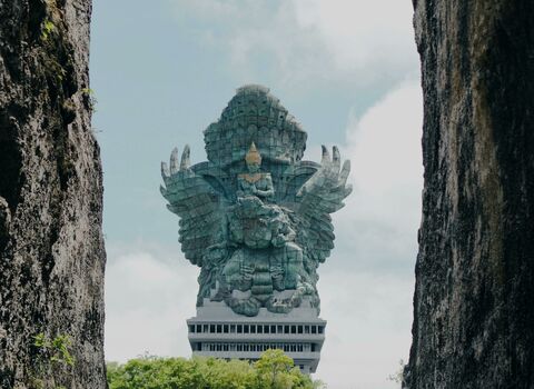 Garuda Wisnu Kencana & Uluwatu Tourcover