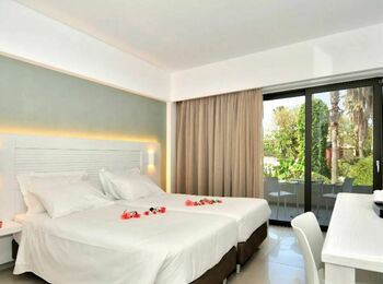 Deluxe Kamer comfort-tuinzicht cover