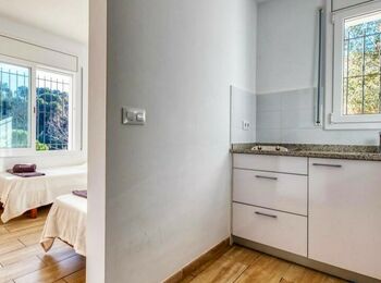 2-pers. studio cover