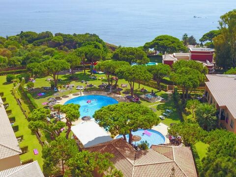 Quinta Pedra Dos Bicoscover