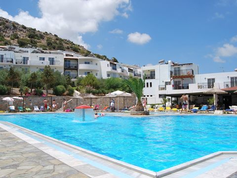 Semiramis Villagecover