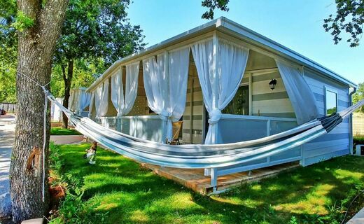 Polidor Glamping Resortcover
