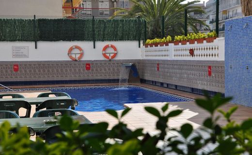 Safari - Casablanca Suitescover