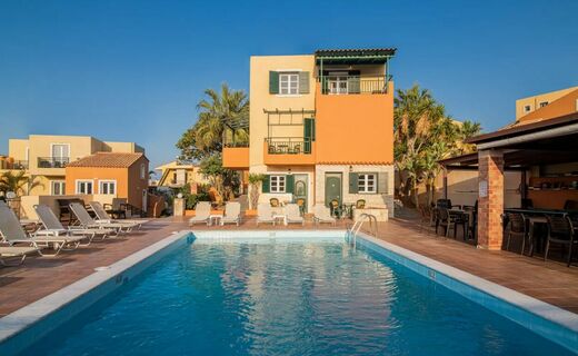 Golden Valentincover