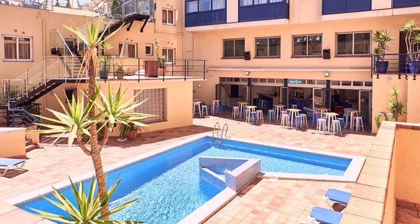 Checkin Caribe Youth Hotel cover