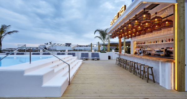 Gran Hotel Flamingo cover