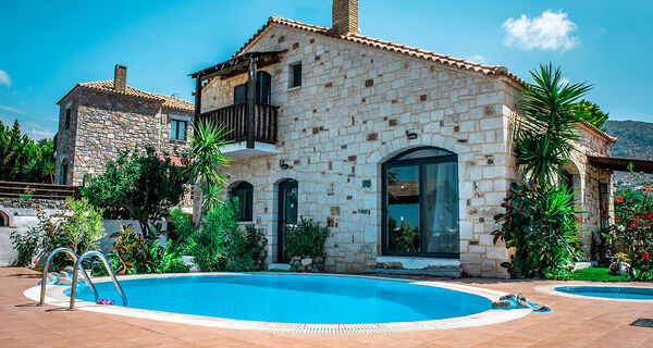 Villa's Niriides cover