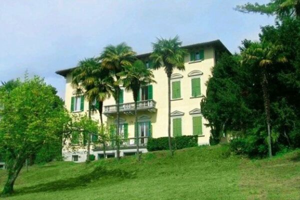 JT-villa Italia cover