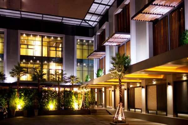 Hostel Thailand cover