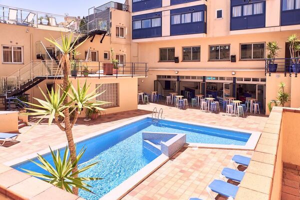 Checkin Caribe Youth Hotel cover