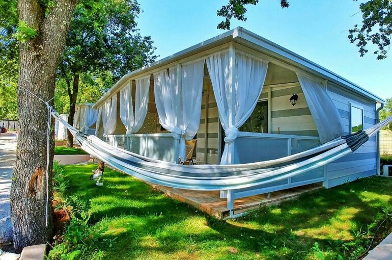 Polidor Glamping Resortcover
