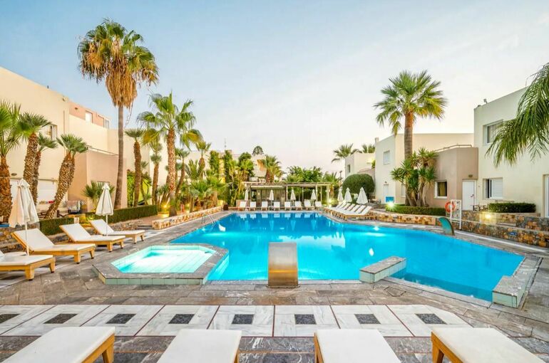 Meropi Aparthotelcover